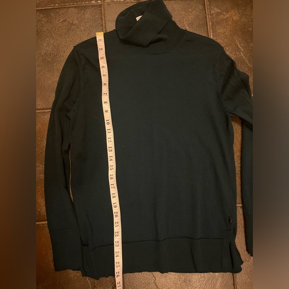 Banana Republic 100% Merino Wool Turtleneck Sweater – Excellent Condition - Picture 4 of 8